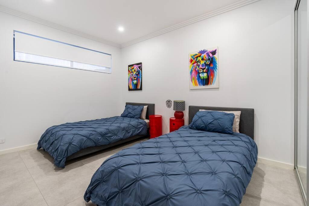 Neat 4 Bedroom In Catherine Fields Narellan Екстер'єр фото