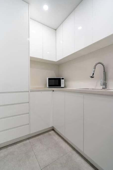 Neat 4 Bedroom In Catherine Fields Narellan Екстер'єр фото